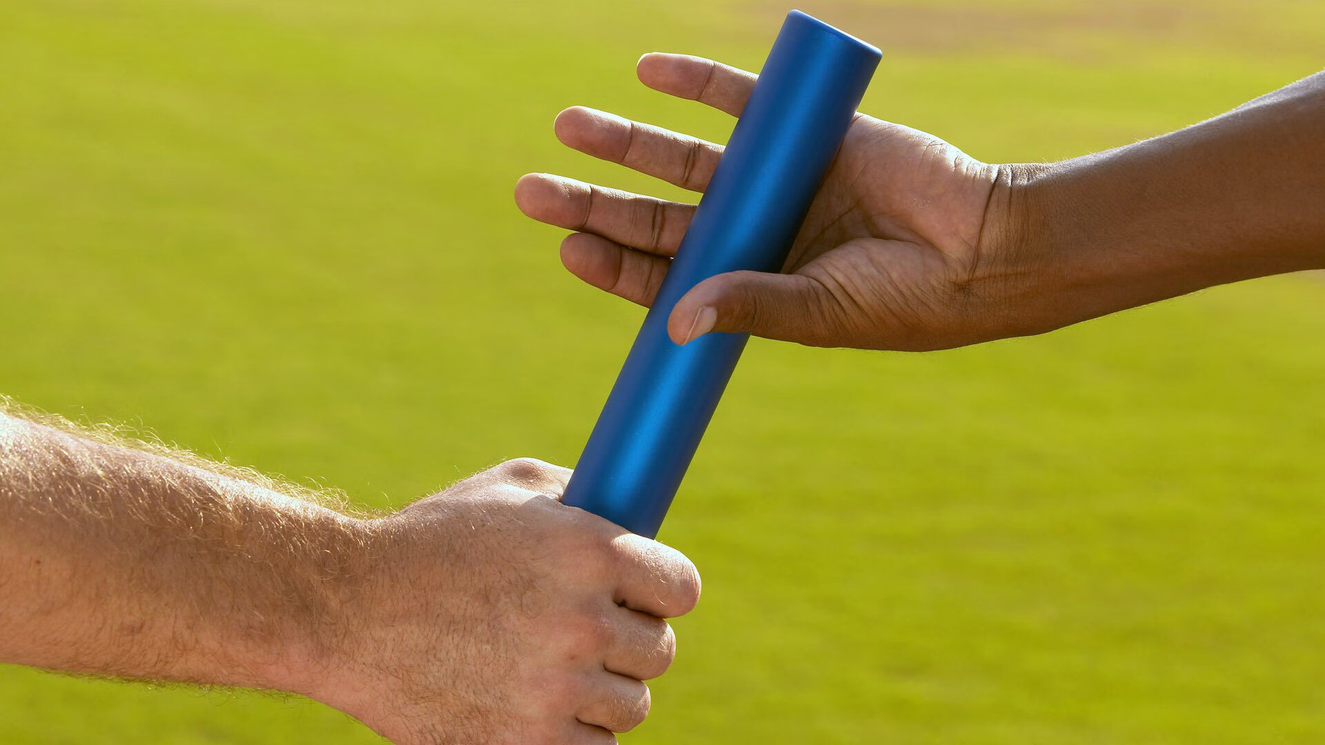 爱游戏体育官方网站-中国足球场地设施持续改善训练环境显著提升，中国足球场建设